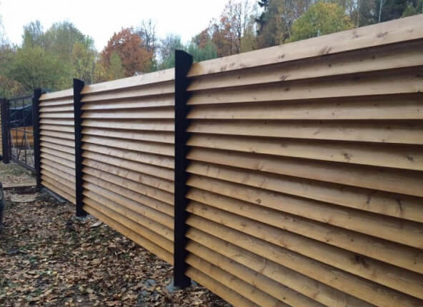 Деревянный забор под ключ