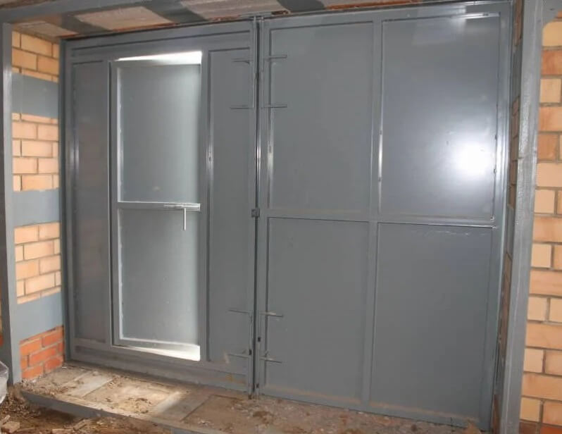 забор из профнастила установка